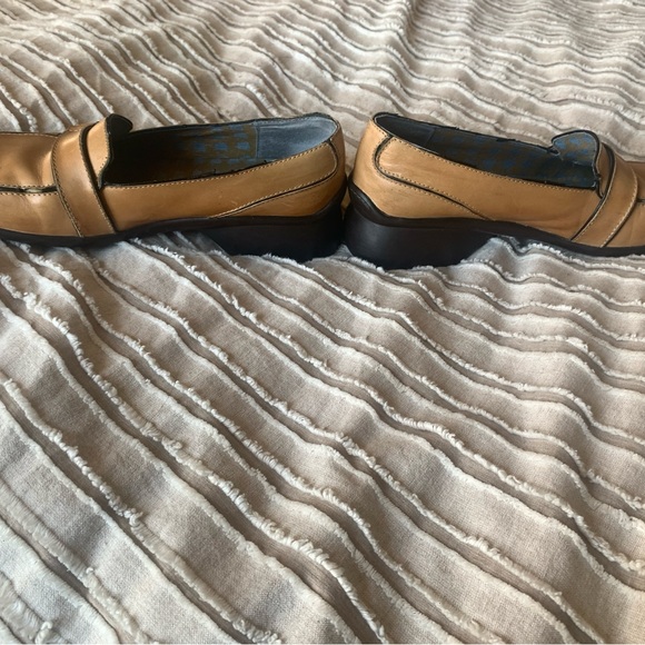 Clark Indigo Super Cute Leather Square Toe Loafers w/ Side Buckle size 6 - Picture 3 of 7